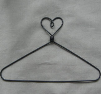 Heart Top 4 inch Wire Hanger