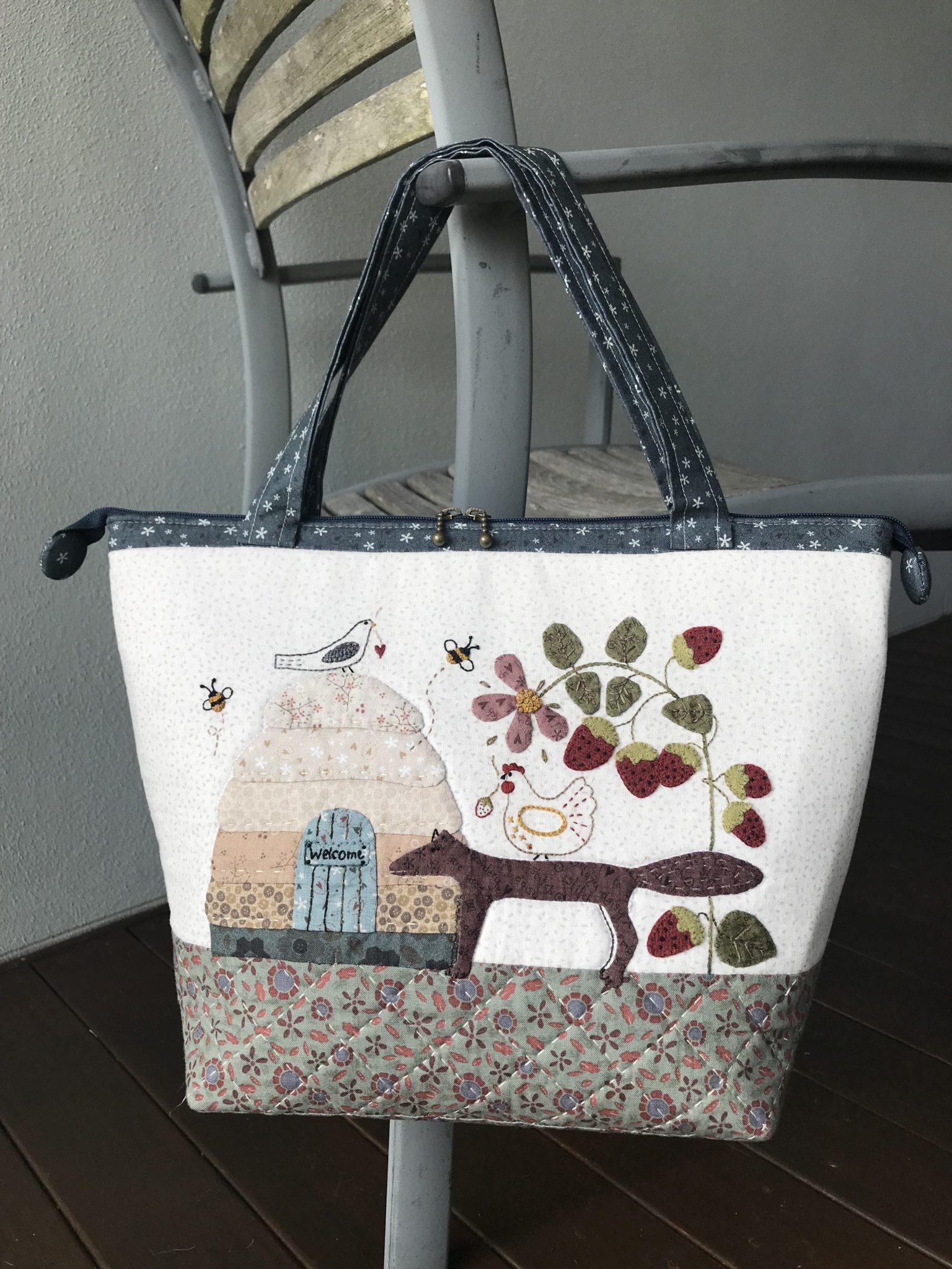Strawberry Fox Bag pattern by Lynette Anderson - Coast & Country