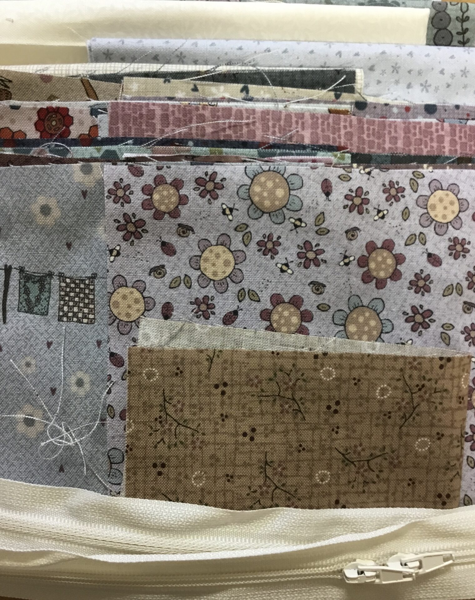 Stitching Circle Basket fabric pack Coast & Country